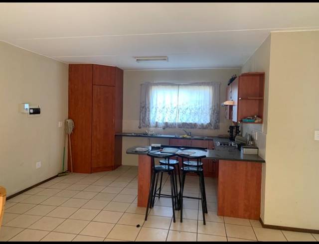 2 BEDROOM TOWNHOUSE FOR SALE IN RYNFIELD